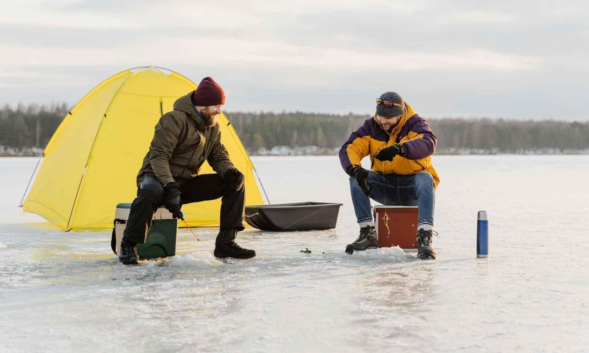 Guia pessoal de pesca de inverno e acesso a áreas de pesca no gelo